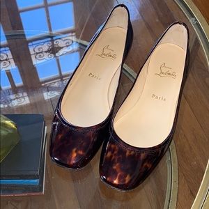 EUCChristian Louboutin tortoise shell flats 39 1/2